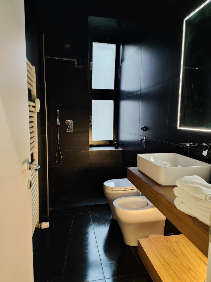 Designed Pop Apartment 2 Bedrooms, 2 Baths In Milan Center - Wifi, Ac, Steps From Subway M1 And M2, Central Station And Airport Connected Kültér fotó