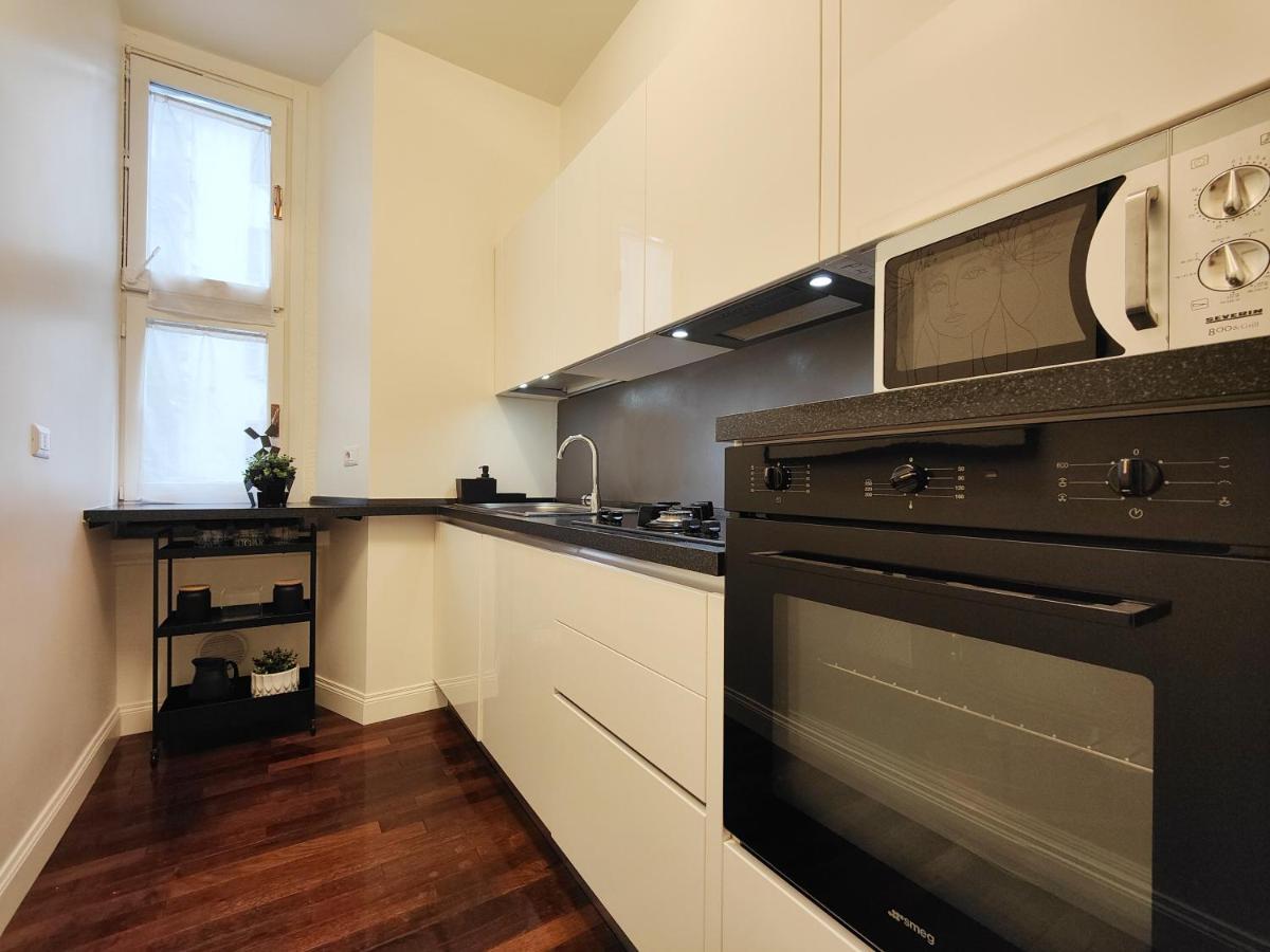 Designed Pop Apartment 2 Bedrooms, 2 Baths In Milan Center - Wifi, Ac, Steps From Subway M1 And M2, Central Station And Airport Connected Kültér fotó